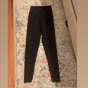 DONA JO Black Leggings (size 1 but can fit a small)